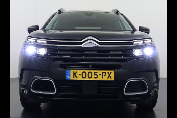 Citroën C5 Aircross 1.6T PHEV Hybrid 225PK Automaat Adap.Cruise Leder+Verwarmd Panoramadak Trekhaak Elek.Stoel+Memory Apple Carplay Android Auto Bus Navi Lmv 19" Privacy Glas Led Isofix DAB Draadloos opladen Lane Assist Regen-Lichtsensor 1.300KG Trekgewicht Dealeronderhouden Origineel Nederlandse Auto