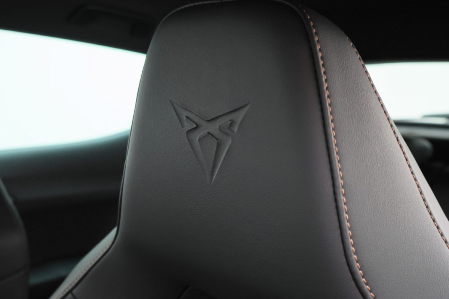 CUPRA Formentor 1.4 e-Hybrid VZ Copper Edition SOH 94%, Memory, Travel Assist, Sfeerverlichting, Trekhaak, Apple Carplay, 19"