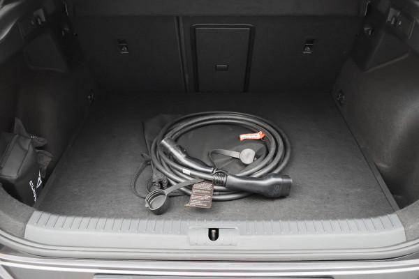 CUPRA Formentor 1.4 e-Hybrid VZ Copper Edition SOH 94%, Memory, Travel Assist, Sfeerverlichting, Trekhaak, Apple Carplay, 19"