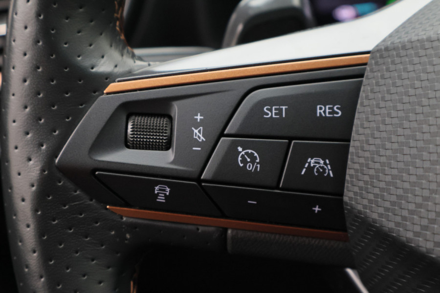 CUPRA Formentor 1.4 e-Hybrid VZ Copper Edition SOH 94%, Memory, Travel Assist, Sfeerverlichting, Trekhaak, Apple Carplay, 19"