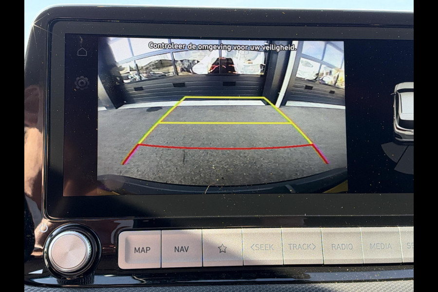 Hyundai Kona EV Fashion 39 kWh SoH 89.9% | 3 Fase | Warmtepomp | Fabrieksgarantie | Camera | Navigatie | Adaptieve Cruise | Dealeronderhouden |
