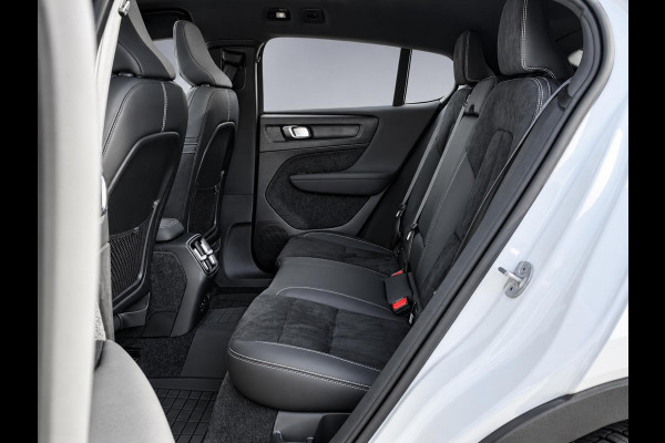 Volvo C40 Recharge Plus 69 kWh SOH 94,3% | Panoramadak | Pilot Assist | Adaptieve cruise control | Warmtepomp | Stoel & Stuurverwarming | Achteruitrijcamera | Keyless | Memory |
