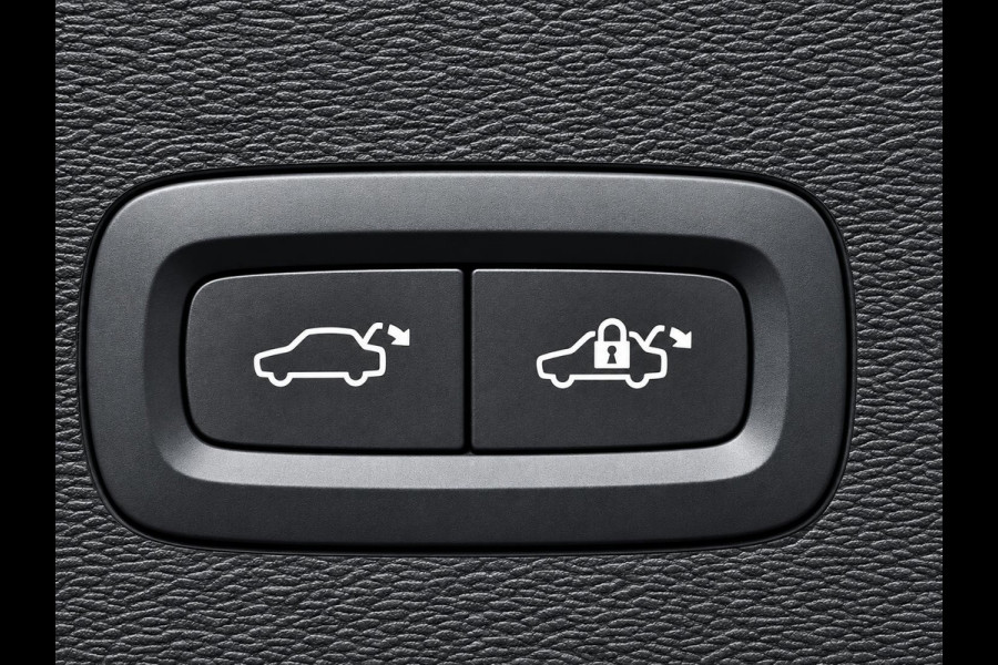 Volvo C40 Recharge Plus 69 kWh SOH 94,3% | Panoramadak | Pilot Assist | Adaptieve cruise control | Warmtepomp | Stoel & Stuurverwarming | Achteruitrijcamera | Keyless | Memory |