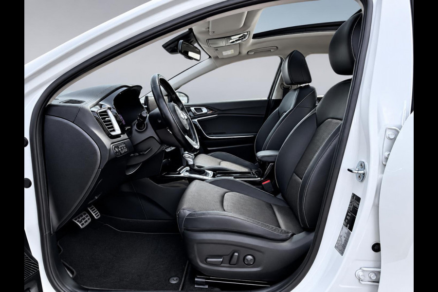 Kia Ceed Sportswagon 1.6 GDI PHEV ExecutiveLine | SOH 92,3% | Panoramadak | JBL | Stoelverwarming & Ventilatie | Achterbank Verwarming | Adaptieve Cruise | Memory Stoelen | Dealeronderhouden |