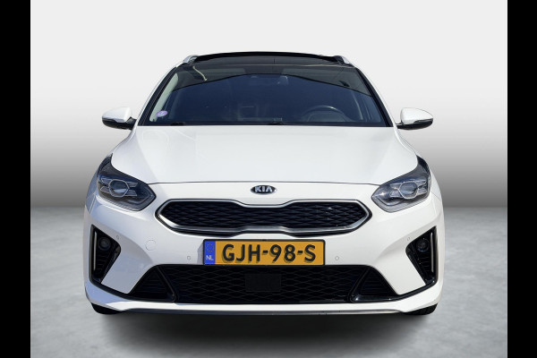 Kia Ceed Sportswagon 1.6 GDI PHEV ExecutiveLine | SOH 92,3% | Panoramadak | JBL | Stoelverwarming & Ventilatie | Achterbank Verwarming | Adaptieve Cruise | Memory Stoelen | Dealeronderhouden |