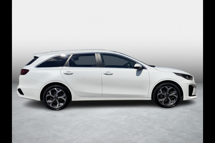 Kia Ceed Sportswagon 1.6 GDI PHEV ExecutiveLine | SOH 92,3% | Panoramadak | JBL | Stoelverwarming & Ventilatie | Achterbank Verwarming | Adaptieve Cruise | Memory Stoelen | Dealeronderhouden |