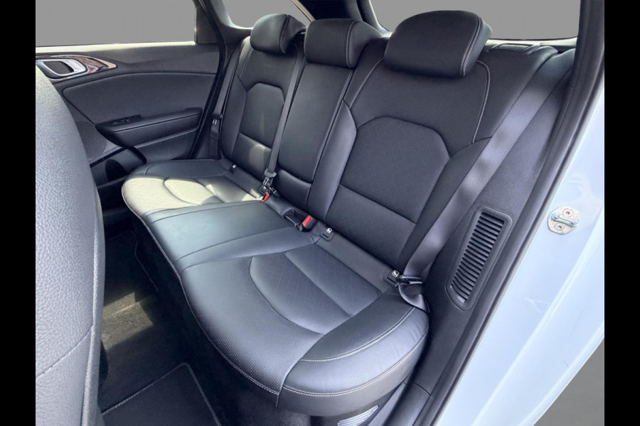 Kia Ceed Sportswagon 1.6 GDI PHEV ExecutiveLine | SOH 92,3% | Panoramadak | JBL | Stoelverwarming & Ventilatie | Achterbank Verwarming | Adaptieve Cruise | Memory Stoelen | Dealeronderhouden |