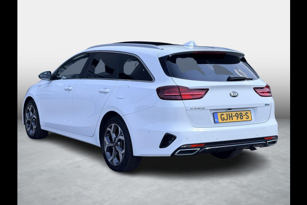 Kia Ceed Sportswagon 1.6 GDI PHEV ExecutiveLine | SOH 92,3% | Panoramadak | JBL | Stoelverwarming & Ventilatie | Achterbank Verwarming | Adaptieve Cruise | Memory Stoelen | Dealeronderhouden |