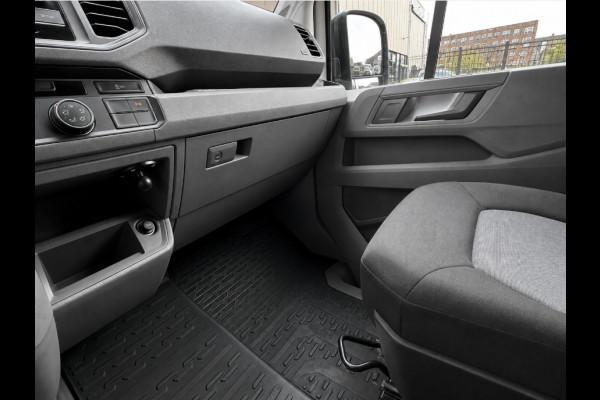 Volkswagen Crafter 35 2.0 TDI L3H3 Highline | L3 H3 | Camera | Airco | 1e Eigenaar | PDC | Cruise Control | ORG NL | Dealeronderhouden |