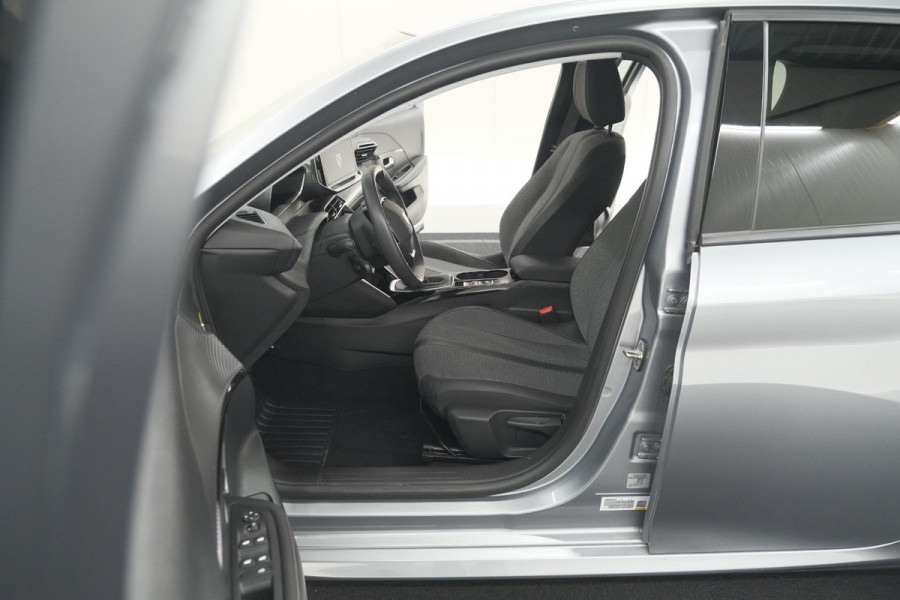 Peugeot 208 PureTech 100 Allure | Apple Carplay | Parkeersensoren | Climate Control