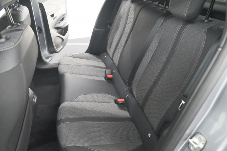 Peugeot 208 PureTech 100 Allure | Apple Carplay | Parkeersensoren | Climate Control
