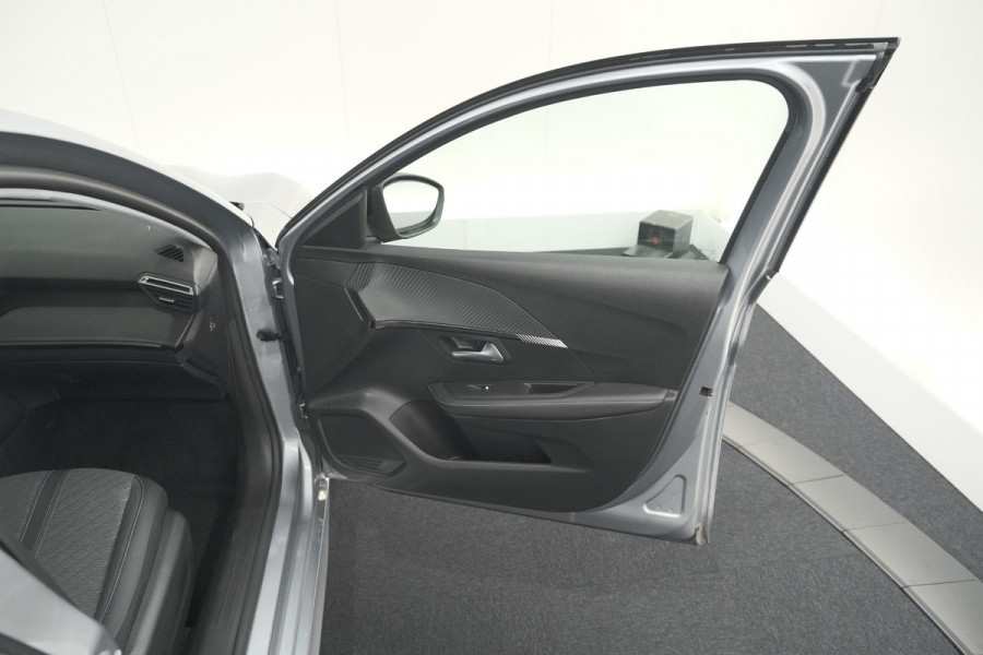 Peugeot 208 PureTech 100 Allure | Apple Carplay | Parkeersensoren | Climate Control