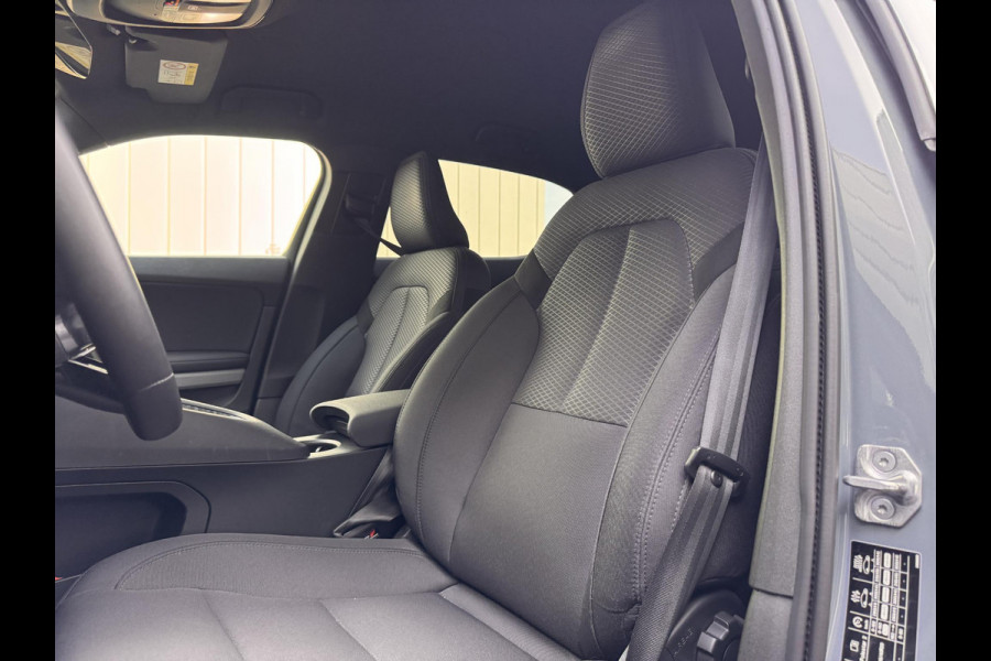 Polestar 2 Long Range Single Motor 78 kWh | SOH: 93,3% | Trekhaak 1.500kg | Memory Seat | LM 20" | CC | Navi | Climate |