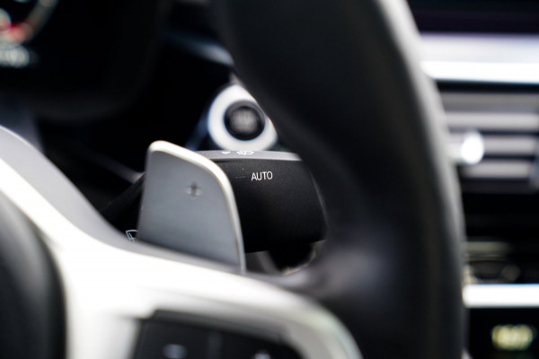 BMW 5 Serie 545e xDrive High Executive | Head Up Display | M-Kuipstoelen | Maxton-pakket | 360 Camera | harman/Kardon