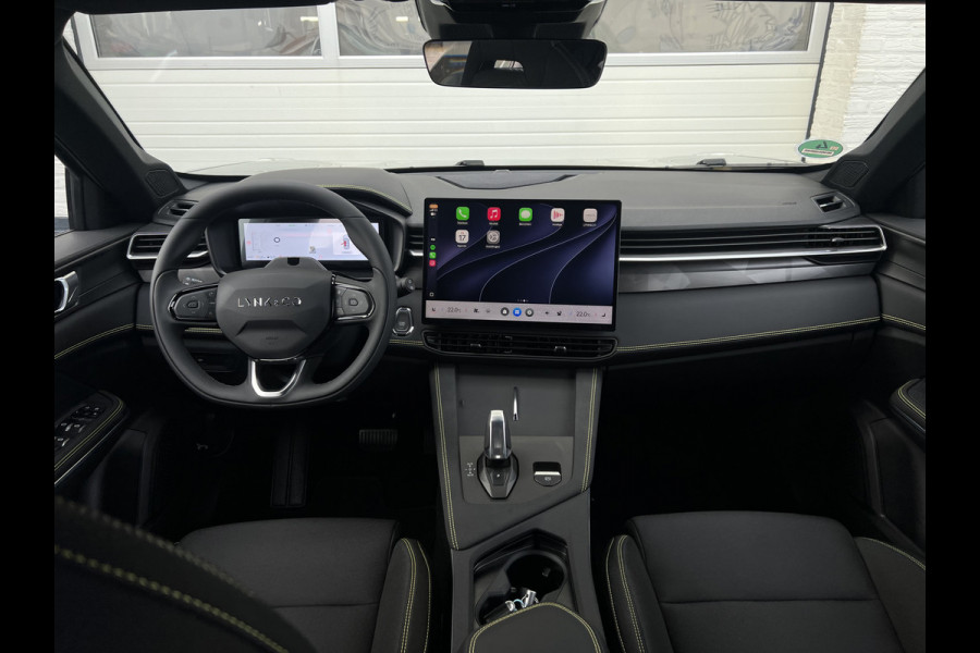 Lynk & Co 01 1.5 Core | Mineral Green | Virtual Cockpit | ACC | Carplay