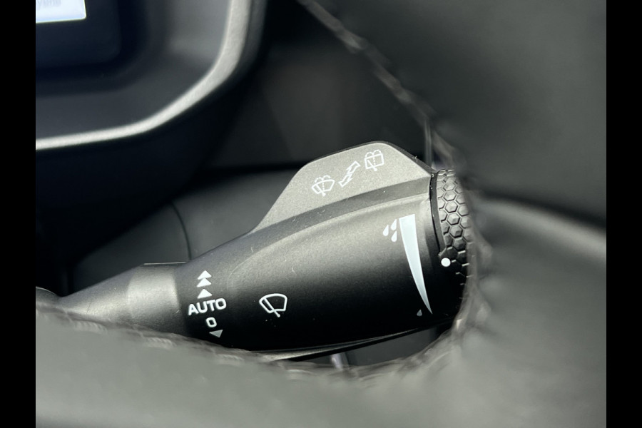 Lynk & Co 01 1.5 Core | Mineral Green | Virtual Cockpit | ACC | Carplay