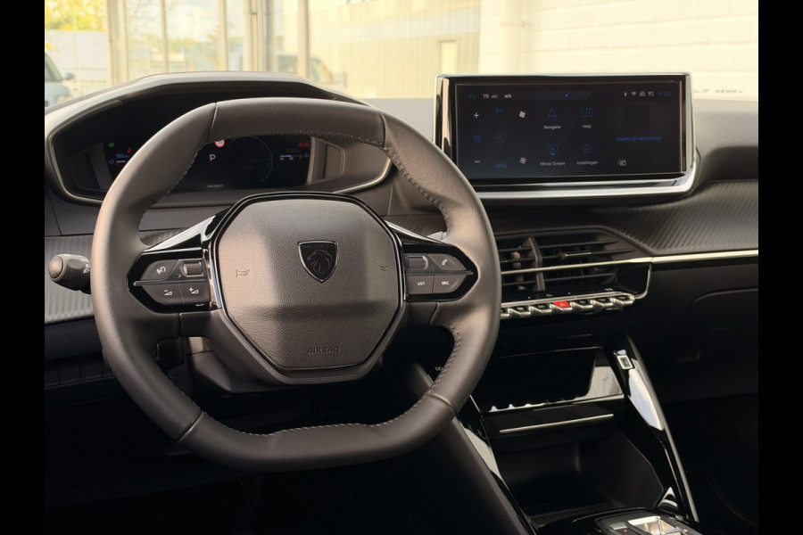 Peugeot 2008 1.2 Hybrid 145 Style NAVI | AUTOMAAT | NIEUWSTAAT!!