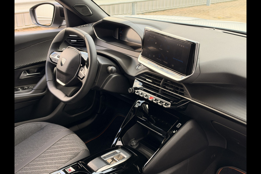 Peugeot 2008 1.2 Hybrid 145 Style NAVI | AUTOMAAT | NIEUWSTAAT!!