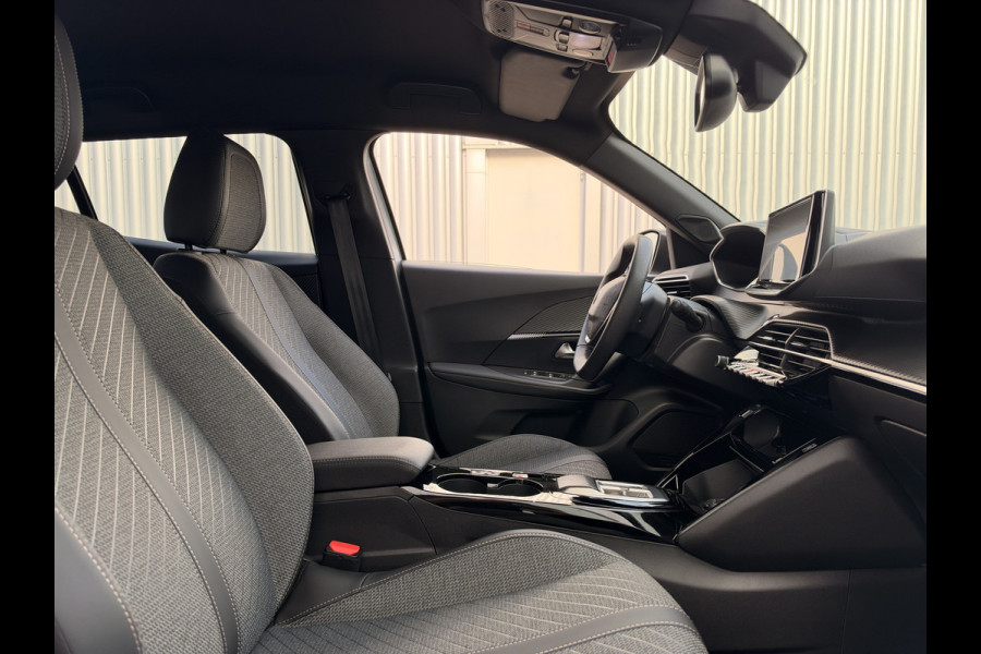 Peugeot 2008 1.2 Hybrid 145 Style NAVI | AUTOMAAT | NIEUWSTAAT!!