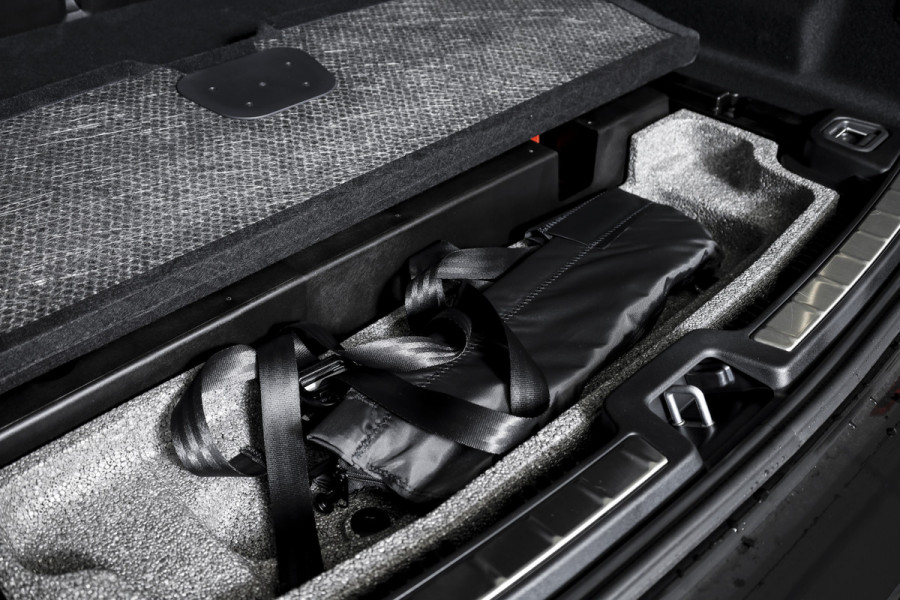 Volvo XC60 2.0 T8 Plug-in hybrid AWD Plus Black Edition | S/K Panodak | 360 Camera | Head-Up | Harman/Kardon | Dig.  Cockpit | Adapt. Cruise | Stoel-+Stuurverw. | NAV+App.Connect | Auto.Airco | LM 21" | 1126