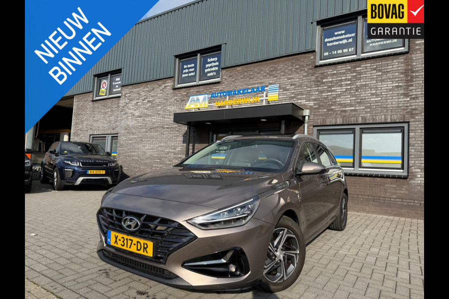 Hyundai i30 Wagon 1.5 T-GDi MHEV Premium | 1E EIGENAAR | 3/6/12MND GARANTIE | SCHUIFDAK | AUTOMAAT | LED | STOEL/STUUR VERWRM. | CARPLAY | DAB | NAVI | LANE | CAMERA |