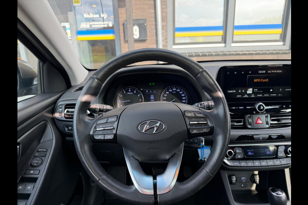 Hyundai i30 Wagon 1.5 T-GDi MHEV Premium | 1E EIGENAAR | 3/6/12MND GARANTIE | SCHUIFDAK | AUTOMAAT | LED | STOEL/STUUR VERWRM. | CARPLAY | DAB | NAVI | LANE | CAMERA |