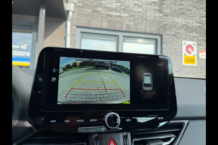Hyundai i30 Wagon 1.5 T-GDi MHEV Premium | 1E EIGENAAR | 3/6/12MND GARANTIE | SCHUIFDAK | AUTOMAAT | LED | STOEL/STUUR VERWRM. | CARPLAY | DAB | NAVI | LANE | CAMERA |