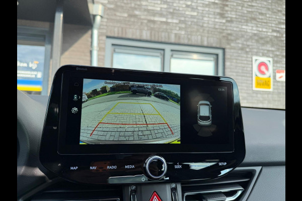 Hyundai i30 Wagon 1.5 T-GDi MHEV Premium | 1E EIGENAAR | 3/6/12MND GARANTIE | SCHUIFDAK | AUTOMAAT | LED | STOEL/STUUR VERWRM. | CARPLAY | DAB | NAVI | LANE | CAMERA |
