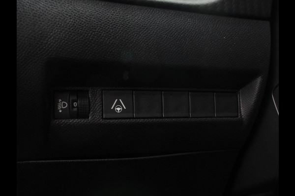 Peugeot 2008 1.2 PureTech 130pk Automaat Allure Navigatie Climate Control Camera 360 Dab Led Lichtmetalen Velgen Parkeer sensoren Cruise Control Adaptive Stoelverwarming