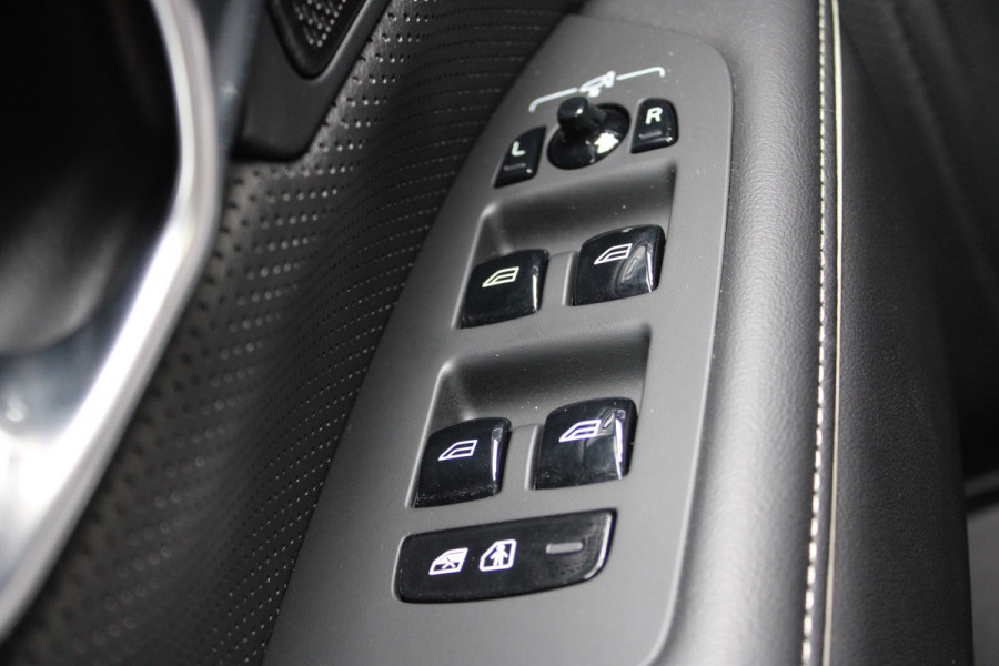 Volvo V90 2.0 T8 Plug-in hybrid AWD Ultimate Dark | Panoramadak | Head-Up | H/K | Memory
