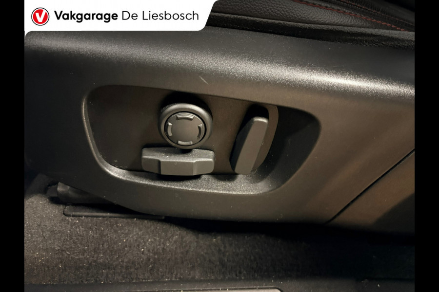 Land Rover Discovery Sport P300e 1.5 R-Dynamic HSE/ leder / Panoramadak / Meridian / 360 camera / head-up