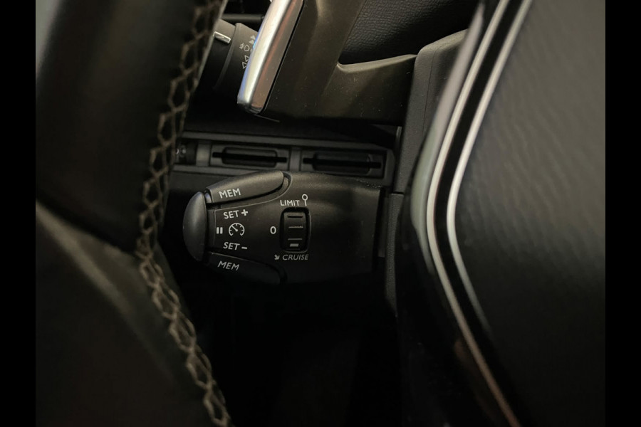 Peugeot 3008 1.2 PureTech Allure AUTOMAAT AIRCO NAVI CRUISE BLUETOOTH VELGEN PRIVACYGLAS TREKHAAK ZEER NETTE AUTO