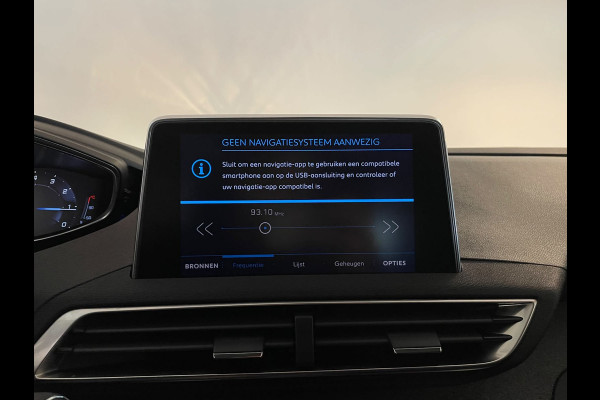 Peugeot 3008 1.2 PureTech Allure AUTOMAAT AIRCO NAVI CRUISE BLUETOOTH VELGEN PRIVACYGLAS TREKHAAK ZEER NETTE AUTO