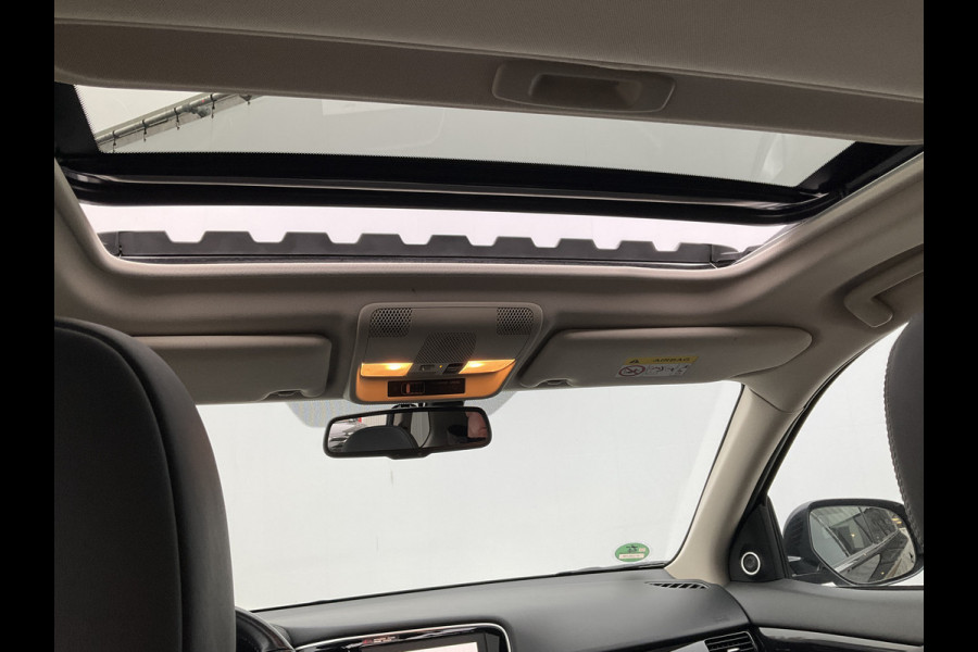 Mitsubishi Outlander 2.4 PHEV Intense+ Vol opties! Dak H.Leer Trekhaak 360Cam