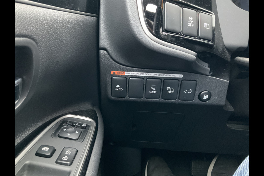 Mitsubishi Outlander 2.4 PHEV Intense+ Vol opties! Dak H.Leer Trekhaak 360Cam
