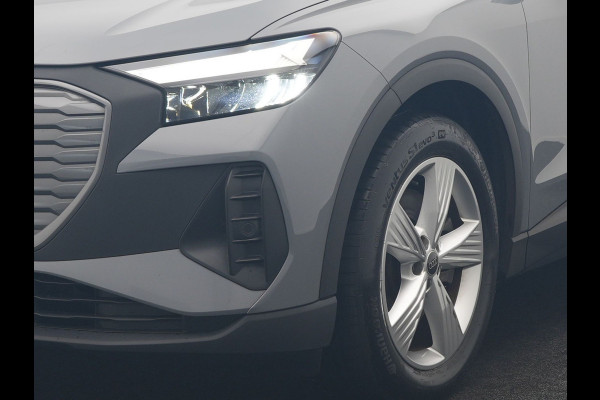 Audi Q4 e-tron 40 Edition 77 kWh 204pk Dealer O.H. | SOH 95,7% | Adaptive Cruise | Head Up | Camera | Sportstoelen Memory & Verwarmd | Stuur Verwarmd | Apple Carplay | Navigatie | DAB | 19"L.M |