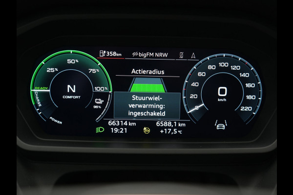 Audi Q4 e-tron 40 Edition 77 kWh 204pk Dealer O.H. | SOH 95,7% | Adaptive Cruise | Head Up | Camera | Sportstoelen Memory & Verwarmd | Stuur Verwarmd | Apple Carplay | Navigatie | DAB | 19"L.M |