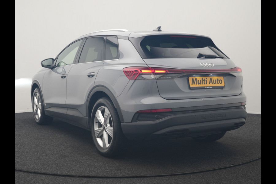 Audi Q4 e-tron 40 Edition 77 kWh 204pk Dealer O.H. | SOH 95,7% | Adaptive Cruise | Head Up | Camera | Sportstoelen Memory & Verwarmd | Stuur Verwarmd | Apple Carplay | Navigatie | DAB | 19"L.M |