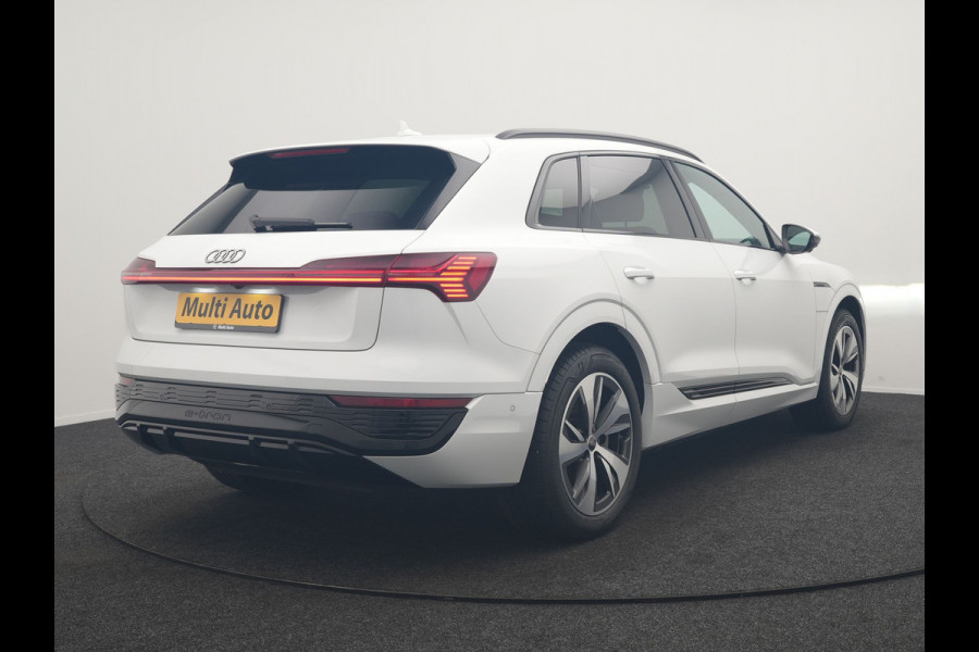 Audi Q8 e-tron 55 Quattro S Line 115 kWh 408pk Dealer O.H. | SOH 97,5% | Adaptive Cruise | Matrix LED | 360 Camera | Bang & Olufsen | Alcantara Sportstoelen Memory & Verwarmd | Sfeerverlichting | Keyless | BLIS | Navigatie | DAB | Virtual | 20"L.M |