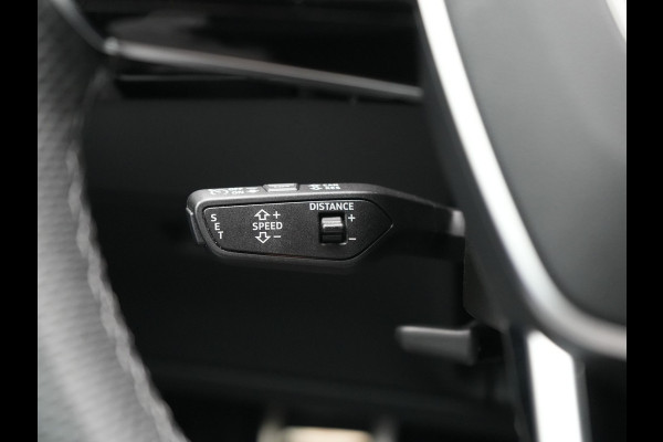Audi Q8 e-tron 55 Quattro S Line 115 kWh 408pk Dealer O.H. | SOH 97,5% | Adaptive Cruise | Matrix LED | 360 Camera | Bang & Olufsen | Alcantara Sportstoelen Memory & Verwarmd | Sfeerverlichting | Keyless | BLIS | Navigatie | DAB | Virtual | 20"L.M |