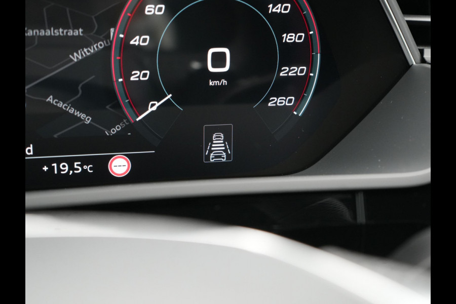 Audi Q8 e-tron 55 Quattro S Line 115 kWh 408pk Dealer O.H. | SOH 97,5% | Adaptive Cruise | Matrix LED | 360 Camera | Bang & Olufsen | Alcantara Sportstoelen Memory & Verwarmd | Sfeerverlichting | Keyless | BLIS | Navigatie | DAB | Virtual | 20"L.M |