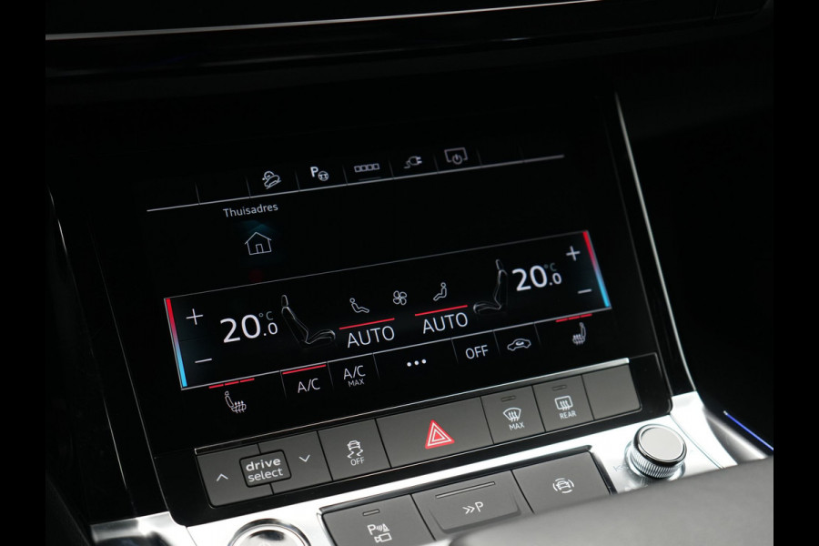 Audi Q8 e-tron 55 Quattro S Line 115 kWh 408pk Dealer O.H. | SOH 97,5% | Adaptive Cruise | Matrix LED | 360 Camera | Bang & Olufsen | Alcantara Sportstoelen Memory & Verwarmd | Sfeerverlichting | Keyless | BLIS | Navigatie | DAB | Virtual | 20"L.M |