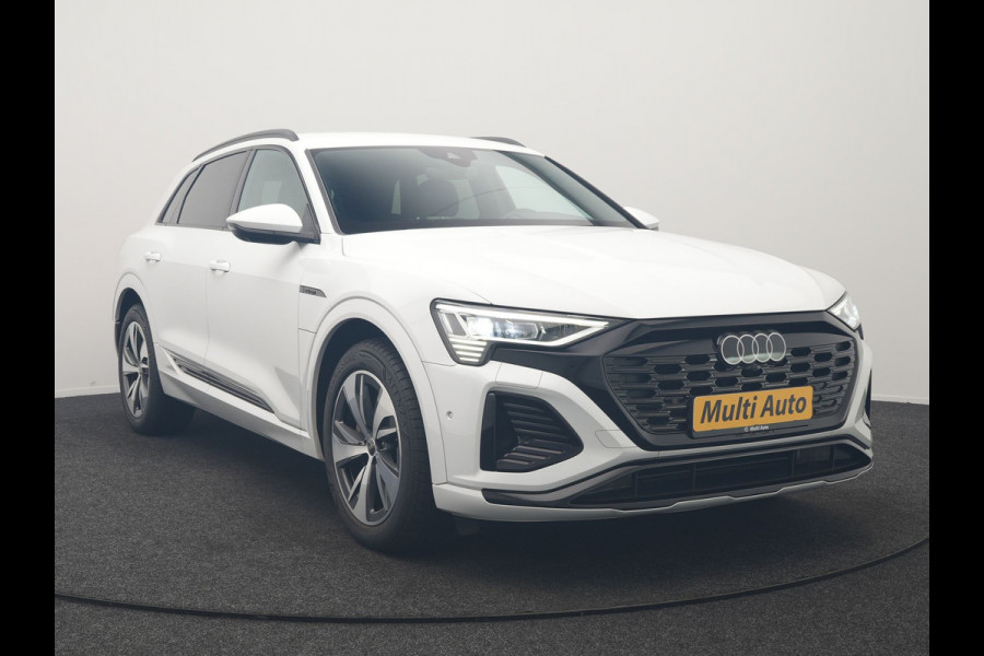 Audi Q8 e-tron 55 Quattro S Line 115 kWh 408pk Dealer O.H. | SOH 97,5% | Adaptive Cruise | Matrix LED | 360 Camera | Bang & Olufsen | Alcantara Sportstoelen Memory & Verwarmd | Sfeerverlichting | Keyless | BLIS | Navigatie | DAB | Virtual | 20"L.M |