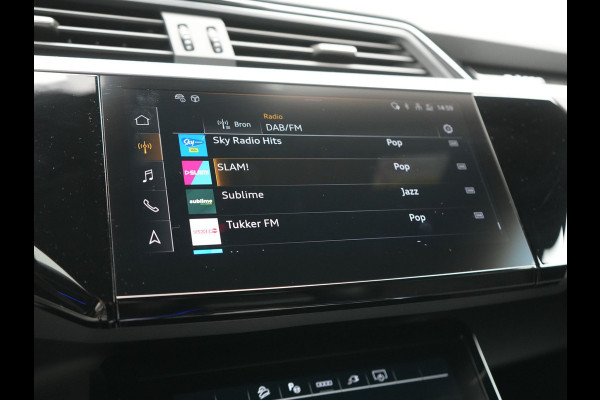 Audi Q8 e-tron 55 Quattro S Line 115 kWh 408pk Dealer O.H. | SOH 97,5% | Adaptive Cruise | Matrix LED | 360 Camera | Bang & Olufsen | Alcantara Sportstoelen Memory & Verwarmd | Sfeerverlichting | Keyless | BLIS | Navigatie | DAB | Virtual | 20"L.M |