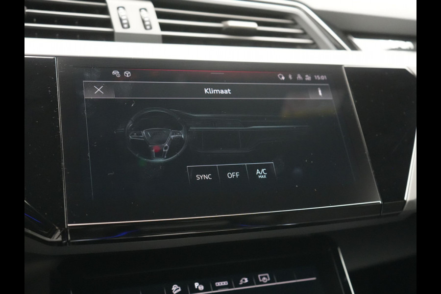 Audi Q8 e-tron 55 Quattro S Line 115 kWh 408pk Dealer O.H. | SOH 97,5% | Adaptive Cruise | Matrix LED | 360 Camera | Bang & Olufsen | Alcantara Sportstoelen Memory & Verwarmd | Sfeerverlichting | Keyless | BLIS | Navigatie | DAB | Virtual | 20"L.M |