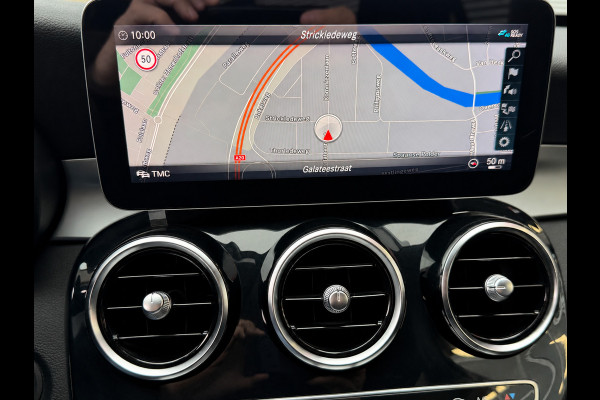 Mercedes-Benz C-Klasse 160 Sport Edition AUTOMAAT I Navigatie / Apple CarPlay I Sport interieur I Stoel verwarming I LED I PDC ..
