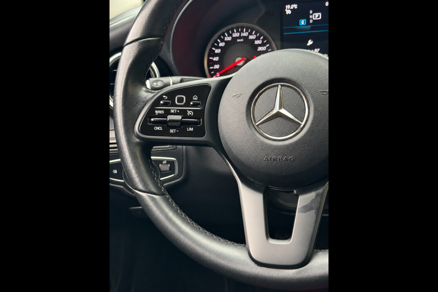 Mercedes-Benz C-Klasse 160 Sport Edition AUTOMAAT I Navigatie / Apple CarPlay I Sport interieur I Stoel verwarming I LED I PDC ..
