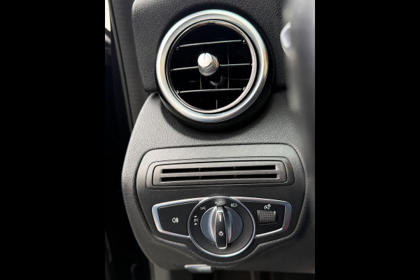 Mercedes-Benz C-Klasse 160 Sport Edition AUTOMAAT I Navigatie / Apple CarPlay I Sport interieur I Stoel verwarming I LED I PDC ..