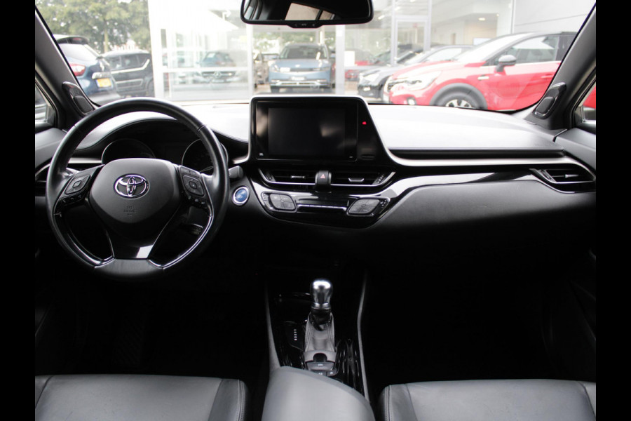 Toyota C-HR 1.8 Hybrid Bi-Tone | TREKHAAK | LED KOPLAMPEN | STUUR & STOELVERWARMING |