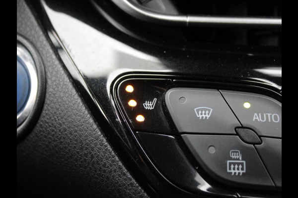 Toyota C-HR 1.8 Hybrid Bi-Tone | TREKHAAK | LED KOPLAMPEN | STUUR & STOELVERWARMING |